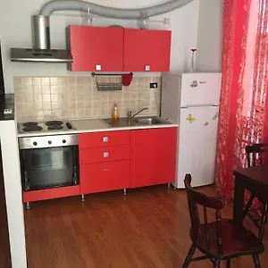 monolocale-genova-centro-storico.hotelitalianriviera.com/